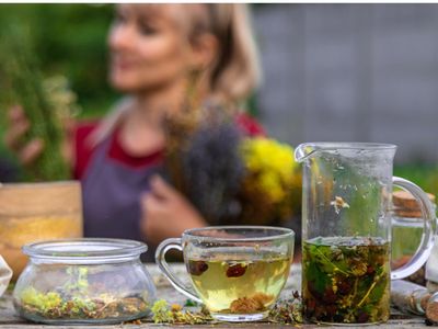 Gastrita se tratează cu ceaiuri și remedii naturiste