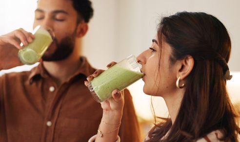 Colonul trebuie curățat periodic cu clisme și detox