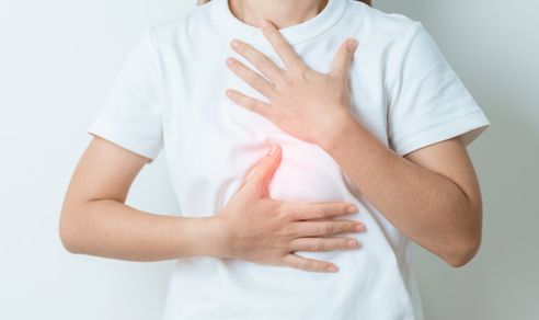 Hernia hiatală poate fi tratată cu medicamente